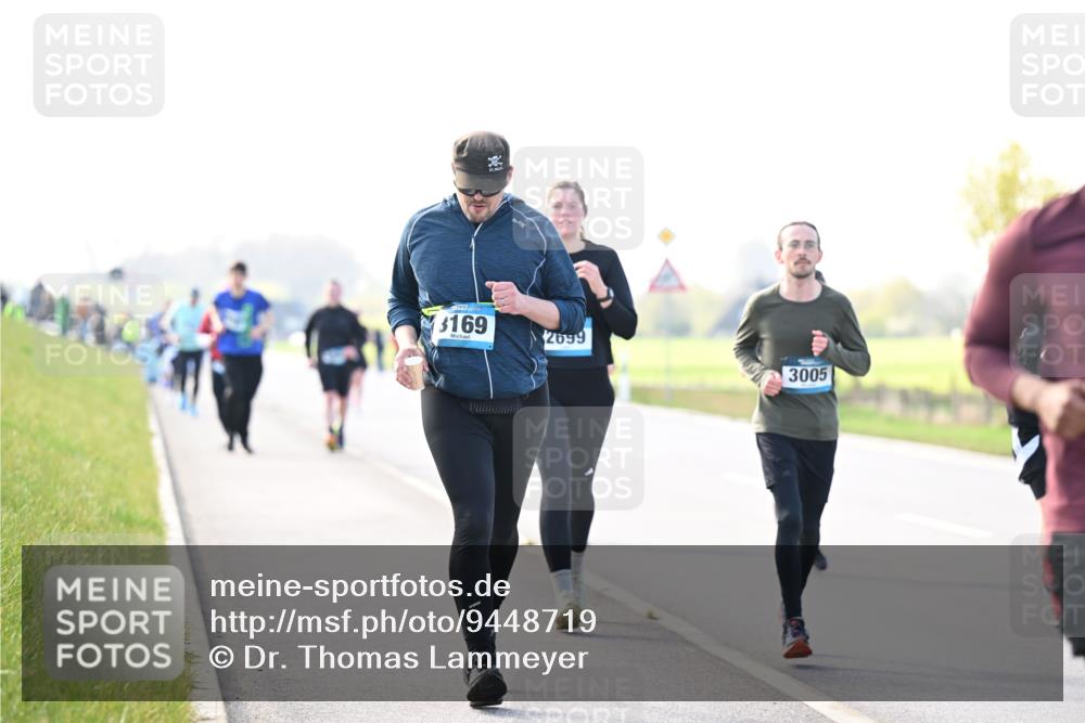 12.04.2026 - 45. Internationalen Wilhelmsburger Insellauf Dr. Thomas Lammeyer http://msf.ph/oto/9448719 12.04.2026 10:36:06 Laufen 169, 2699, 3005 meine-sportfotos.de