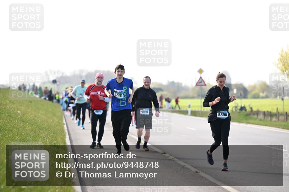 12.04.2026 - 45. Internationalen Wilhelmsburger Insellauf Dr. Thomas Lammeyer http://msf.ph/oto/9448748 12.04.2026 10:36:13 Laufen 4911, 3748, 3748, 4956, 5806 meine-sportfotos.de