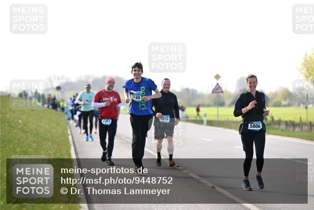 12.04.2026 - 45. Internationalen Wilhelmsburger Insellauf Dr. Thomas Lammeyer http://msf.ph/oto/9448752 12.04.2026 10:36:14 Laufen 3748, 3748, 4971, 4956, 5806 meine-sportfotos.de