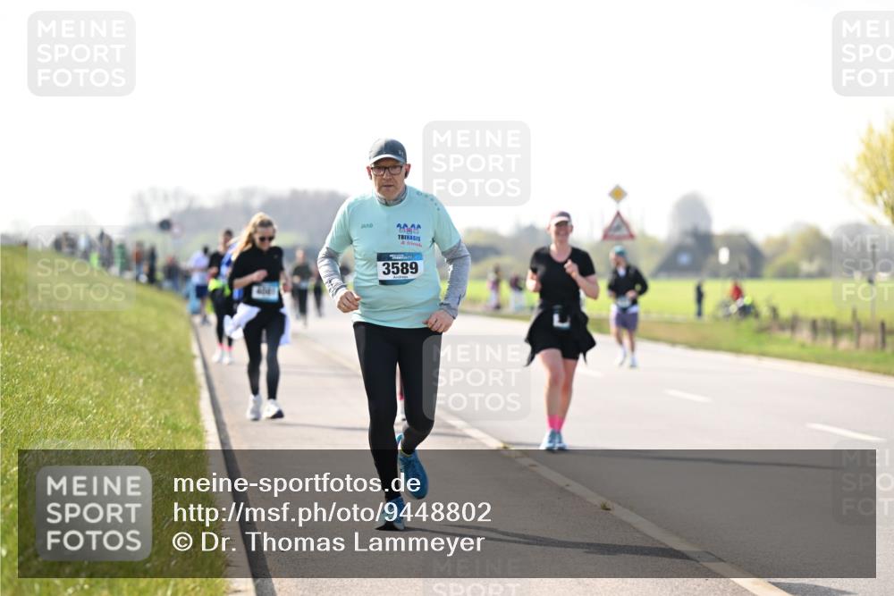 12.04.2026 - 45. Internationalen Wilhelmsburger Insellauf Dr. Thomas Lammeyer http://msf.ph/oto/9448802 12.04.2026 10:36:23 Laufen 800, 3589 meine-sportfotos.de
