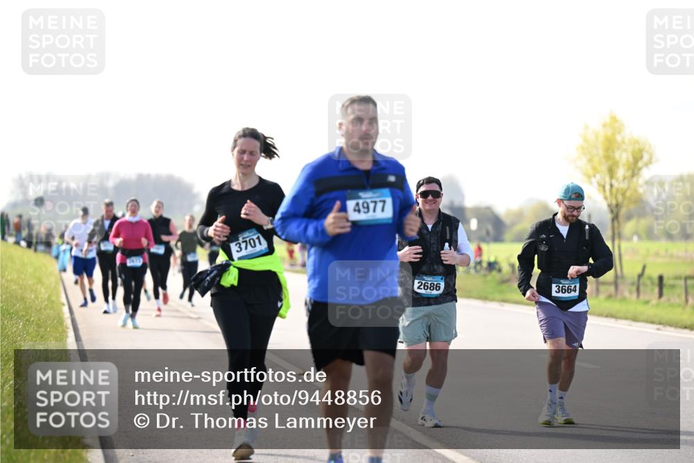 12.04.2026 - 45. Internationalen Wilhelmsburger Insellauf Dr. Thomas Lammeyer http://msf.ph/oto/9448856 12.04.2026 10:36:34 Laufen 3701, 4977, 2686, 3664 meine-sportfotos.de