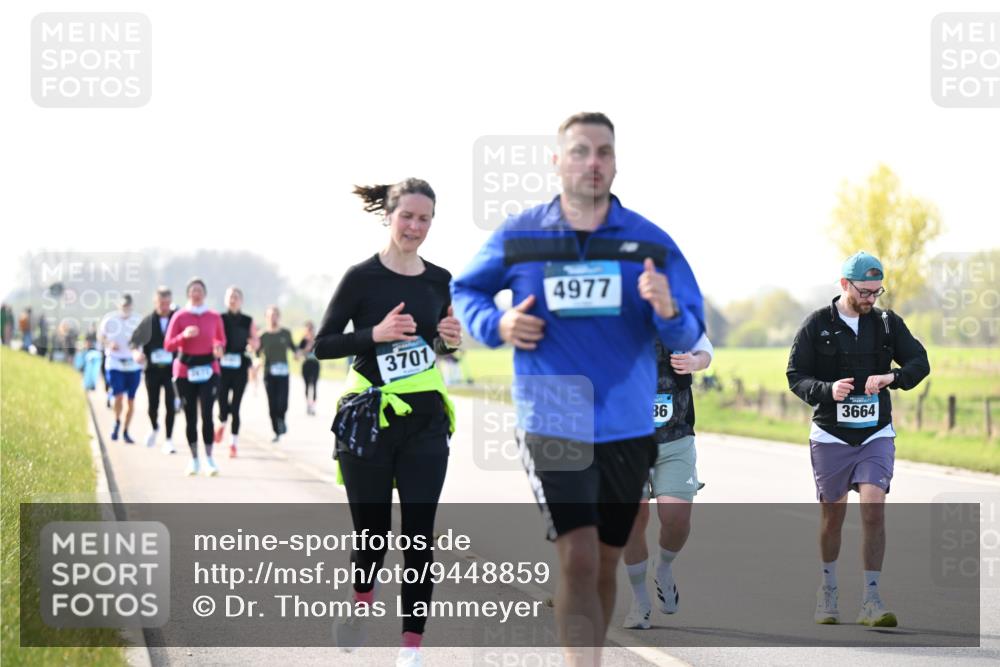 12.04.2026 - 45. Internationalen Wilhelmsburger Insellauf Dr. Thomas Lammeyer http://msf.ph/oto/9448859 12.04.2026 10:36:34 Laufen 3701, 4977, 86, 3664 meine-sportfotos.de