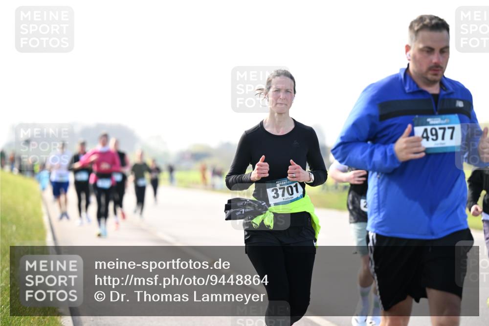 12.04.2026 - 45. Internationalen Wilhelmsburger Insellauf Dr. Thomas Lammeyer http://msf.ph/oto/9448864 12.04.2026 10:36:35 Laufen 4, 3701, 4977 meine-sportfotos.de