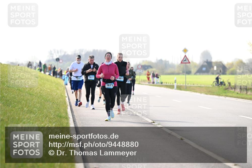 12.04.2026 - 45. Internationalen Wilhelmsburger Insellauf Dr. Thomas Lammeyer http://msf.ph/oto/9448880 12.04.2026 10:36:38 Laufen 5741, 2811, 2481, 2673 meine-sportfotos.de