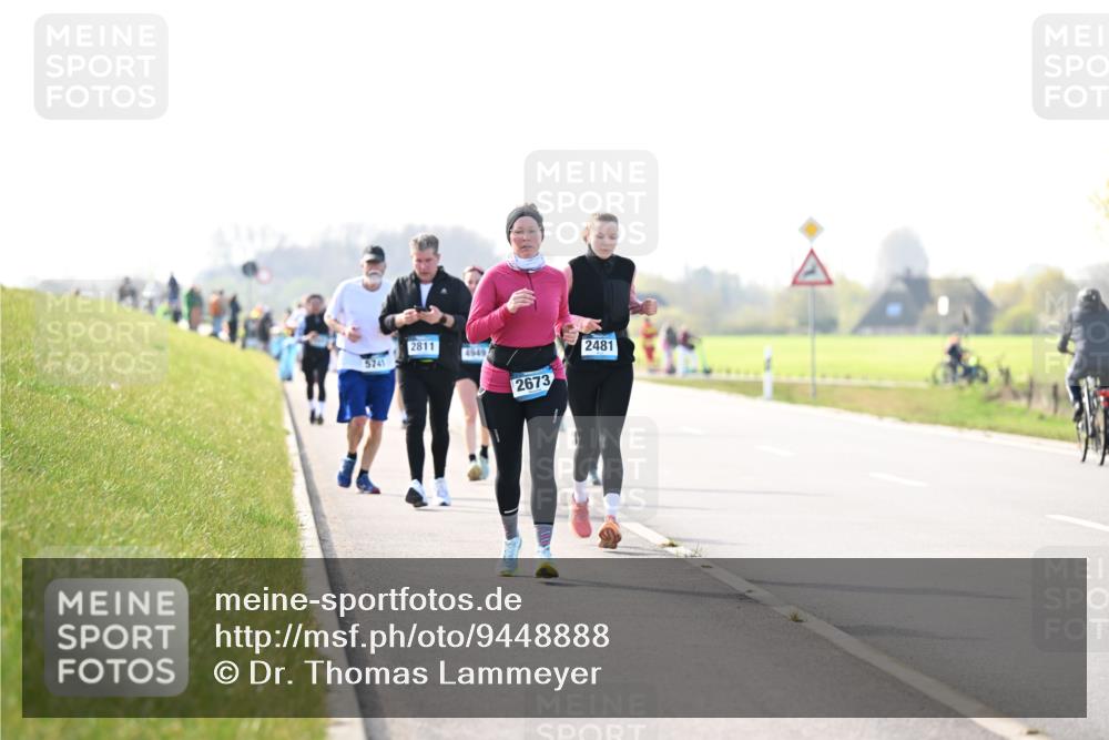 12.04.2026 - 45. Internationalen Wilhelmsburger Insellauf Dr. Thomas Lammeyer http://msf.ph/oto/9448888 12.04.2026 10:36:40 Laufen 2811, 4949, 5741, 2673, 2481 meine-sportfotos.de