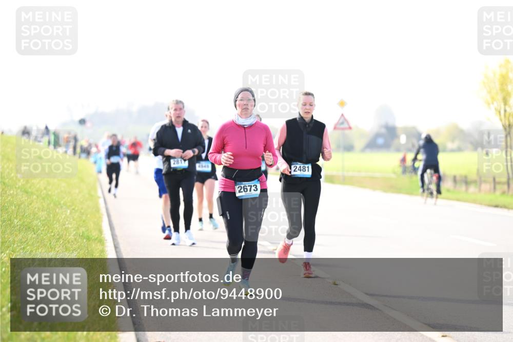12.04.2026 - 45. Internationalen Wilhelmsburger Insellauf Dr. Thomas Lammeyer http://msf.ph/oto/9448900 12.04.2026 10:36:41 Laufen 281, 4545, 2673, 2481 meine-sportfotos.de
