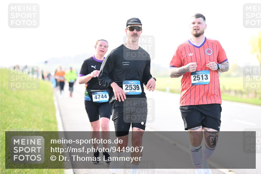 12.04.2026 - 45. Internationalen Wilhelmsburger Insellauf Dr. Thomas Lammeyer http://msf.ph/oto/9449067 12.04.2026 10:37:19 Laufen 4744, 2539, 2513 meine-sportfotos.de
