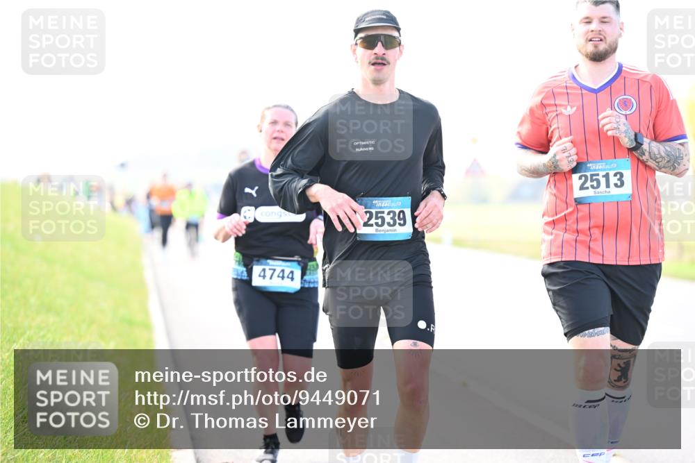 12.04.2026 - 45. Internationalen Wilhelmsburger Insellauf Dr. Thomas Lammeyer http://msf.ph/oto/9449071 12.04.2026 10:37:20 Laufen 2539, 2513, 4744 meine-sportfotos.de