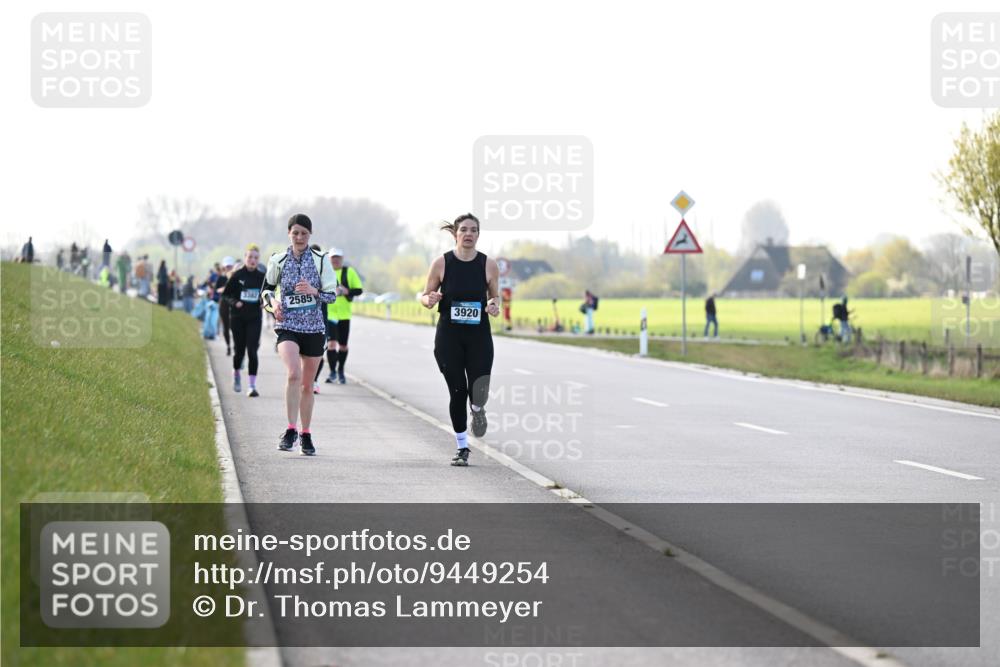 12.04.2026 - 45. Internationalen Wilhelmsburger Insellauf Dr. Thomas Lammeyer http://msf.ph/oto/9449254 12.04.2026 10:38:00 Laufen 3342, 2585, 3920 meine-sportfotos.de