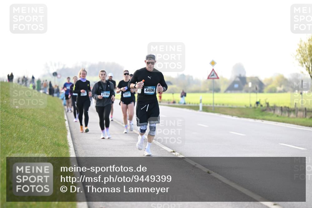 12.04.2026 - 45. Internationalen Wilhelmsburger Insellauf Dr. Thomas Lammeyer http://msf.ph/oto/9449399 12.04.2026 10:38:26 Laufen 2199, 3507, 4406 meine-sportfotos.de