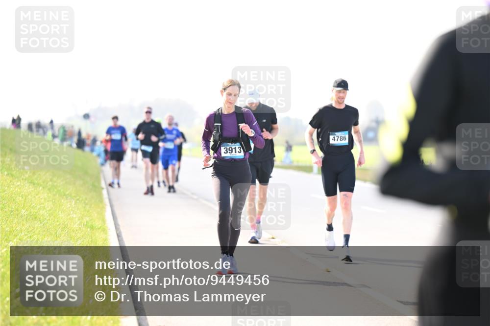 12.04.2026 - 45. Internationalen Wilhelmsburger Insellauf Dr. Thomas Lammeyer http://msf.ph/oto/9449456 12.04.2026 10:38:37 Laufen 4786, 3913 meine-sportfotos.de