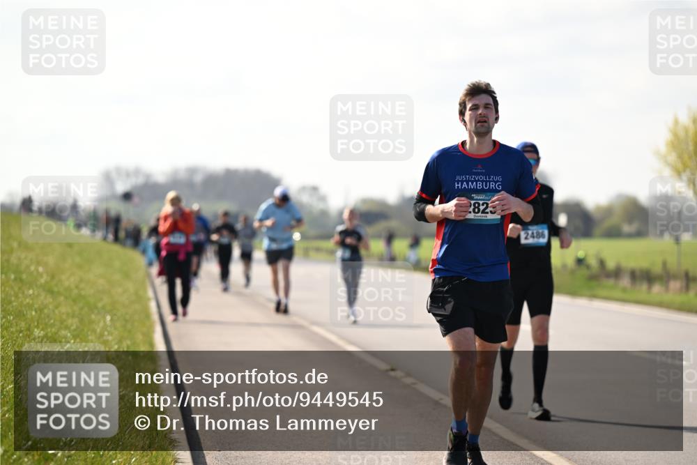 12.04.2026 - 45. Internationalen Wilhelmsburger Insellauf Dr. Thomas Lammeyer http://msf.ph/oto/9449545 12.04.2026 10:38:55 Laufen 2823, 2486 meine-sportfotos.de