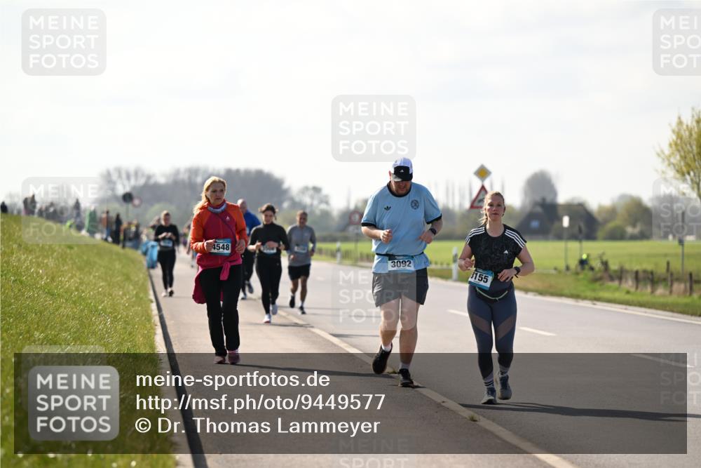 12.04.2026 - 45. Internationalen Wilhelmsburger Insellauf Dr. Thomas Lammeyer http://msf.ph/oto/9449577 12.04.2026 10:39:03 Laufen 4548, 3092, 3155 meine-sportfotos.de