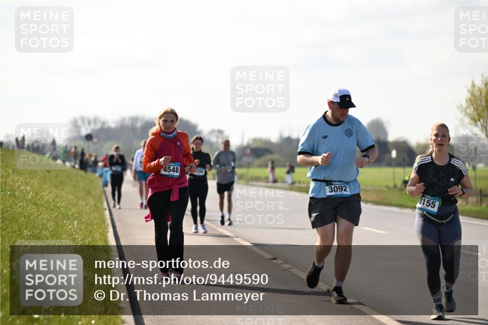 12.04.2026 - 45. Internationalen Wilhelmsburger Insellauf Dr. Thomas Lammeyer http://msf.ph/oto/9449590 12.04.2026 10:39:05 Laufen 4548, 3092, 3155 meine-sportfotos.de