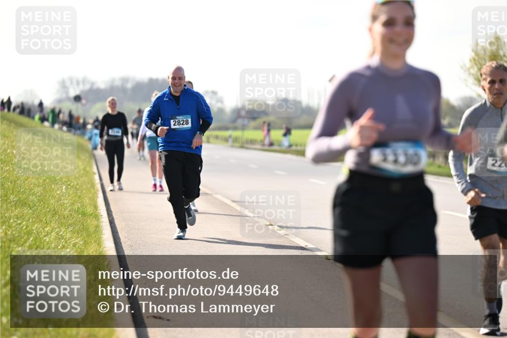 12.04.2026 - 45. Internationalen Wilhelmsburger Insellauf Dr. Thomas Lammeyer http://msf.ph/oto/9449648 12.04.2026 10:39:15 Laufen 2828, 3330, 22 meine-sportfotos.de