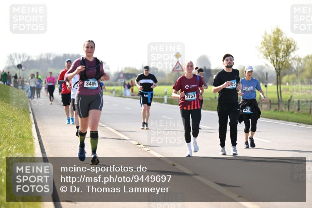 12.04.2026 - 45. Internationalen Wilhelmsburger Insellauf Dr. Thomas Lammeyer http://msf.ph/oto/9449697 12.04.2026 10:39:40 Laufen 3405, 003, 2753, 371 meine-sportfotos.de