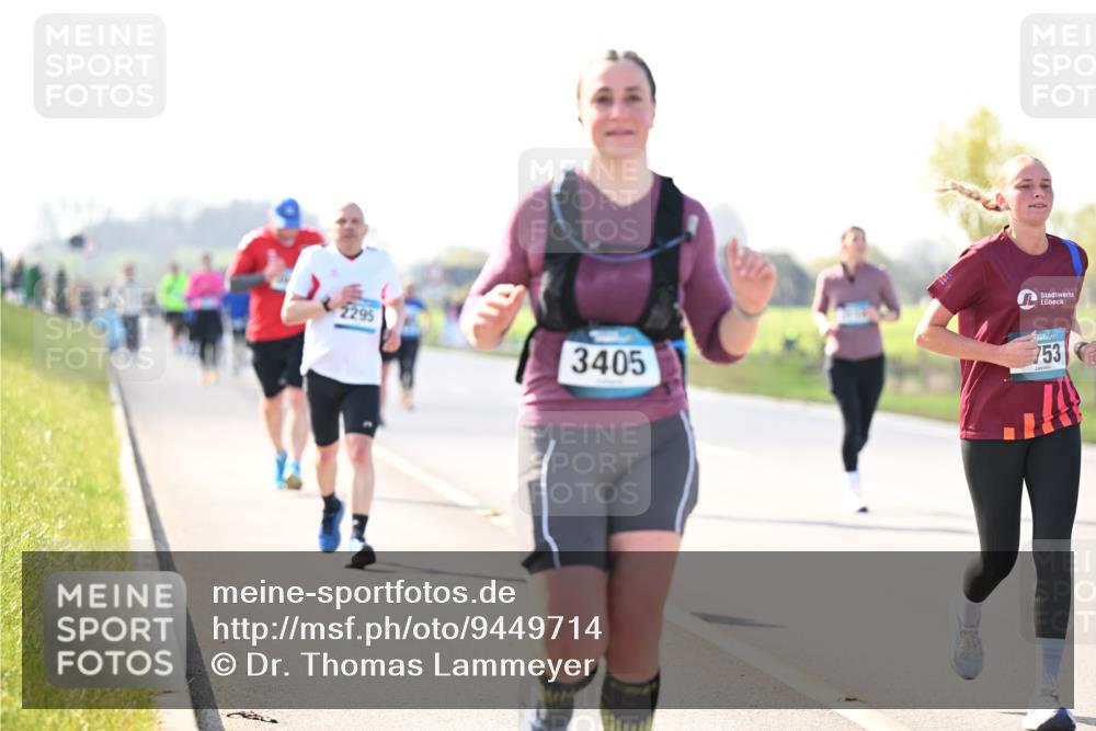 12.04.2026 - 45. Internationalen Wilhelmsburger Insellauf Dr. Thomas Lammeyer http://msf.ph/oto/9449714 12.04.2026 10:39:44 Laufen 2295, 3405, 753 meine-sportfotos.de