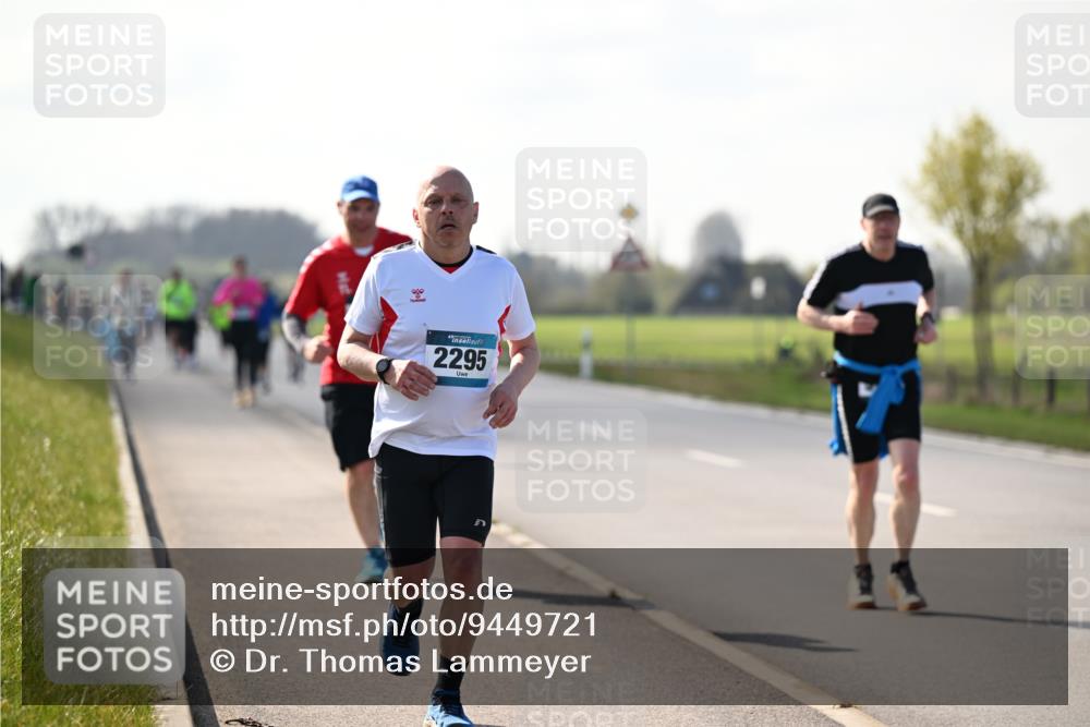 12.04.2026 - 45. Internationalen Wilhelmsburger Insellauf Dr. Thomas Lammeyer http://msf.ph/oto/9449721 12.04.2026 10:39:47 Laufen 2295 meine-sportfotos.de