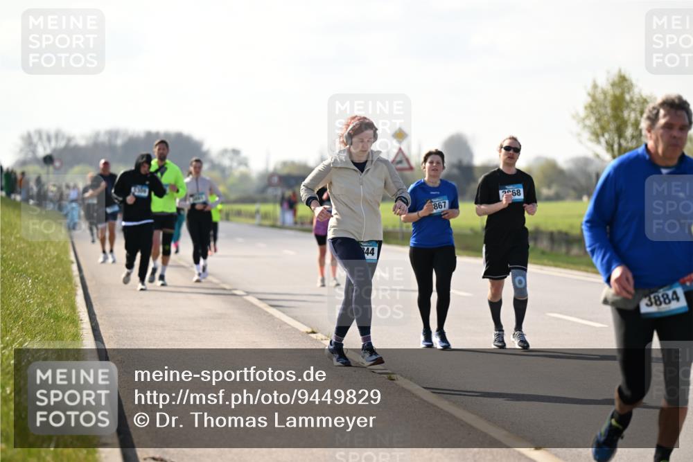 12.04.2026 - 45. Internationalen Wilhelmsburger Insellauf Dr. Thomas Lammeyer http://msf.ph/oto/9449829 12.04.2026 10:40:07 Laufen 44, 867, 268, 3884 meine-sportfotos.de