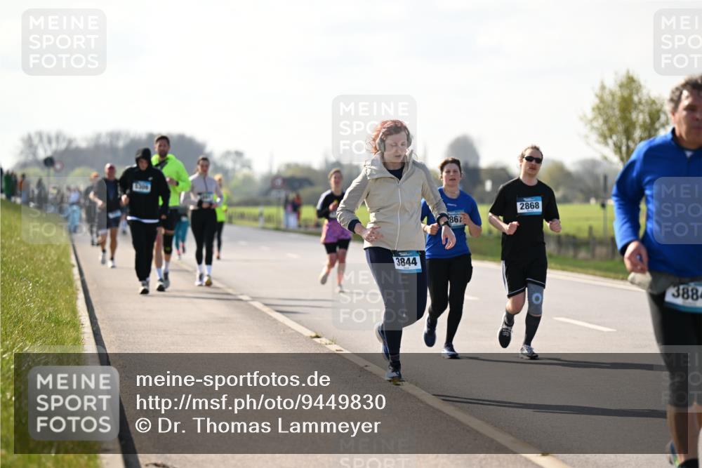 12.04.2026 - 45. Internationalen Wilhelmsburger Insellauf Dr. Thomas Lammeyer http://msf.ph/oto/9449830 12.04.2026 10:40:07 Laufen 3844, 862, 2868, 3884 meine-sportfotos.de