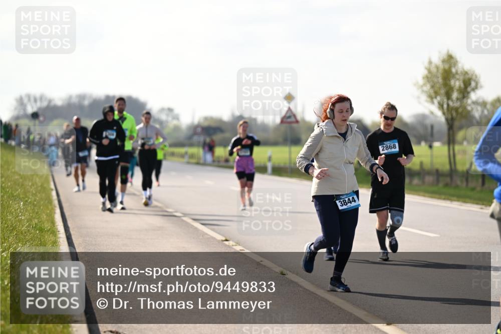 12.04.2026 - 45. Internationalen Wilhelmsburger Insellauf Dr. Thomas Lammeyer http://msf.ph/oto/9449833 12.04.2026 10:40:07 Laufen 3844, 2868 meine-sportfotos.de