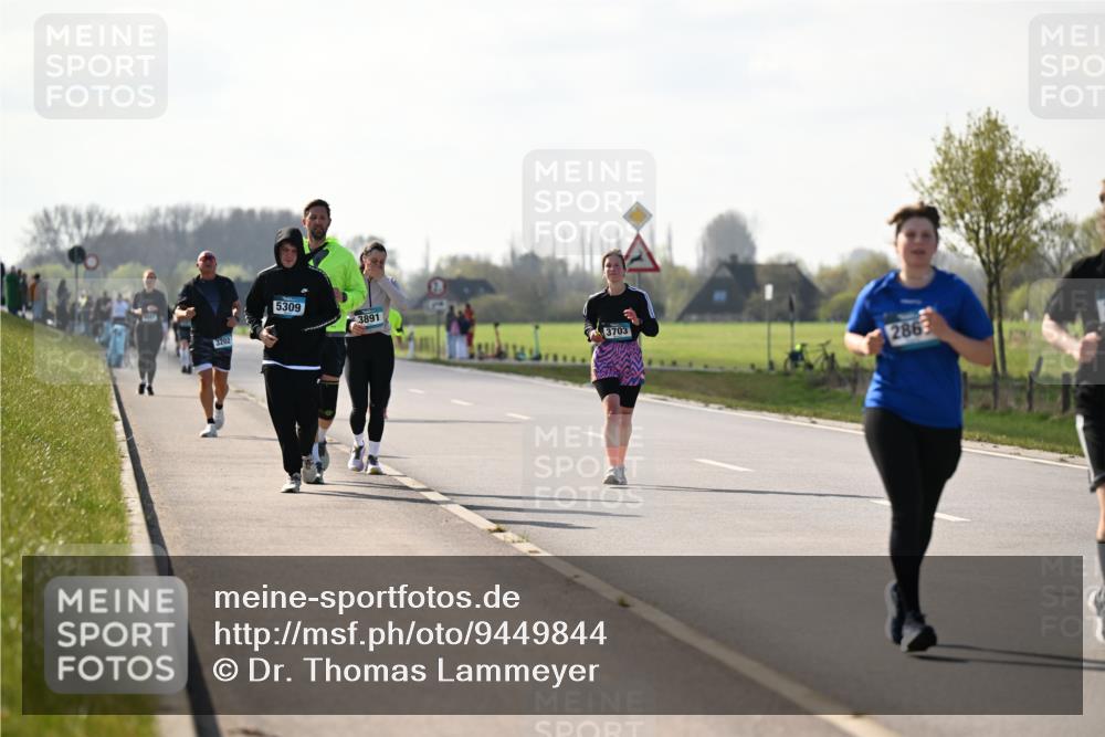 12.04.2026 - 45. Internationalen Wilhelmsburger Insellauf Dr. Thomas Lammeyer http://msf.ph/oto/9449844 12.04.2026 10:40:09 Laufen 3202, 5309, 3891, 3703, 2863 meine-sportfotos.de