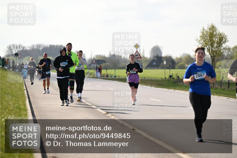 12.04.2026 - 45. Internationalen Wilhelmsburger Insellauf Dr. Thomas Lammeyer http://msf.ph/oto/9449845 12.04.2026 10:40:09 Laufen 3202, 5309, 3891, 3703, 2867 meine-sportfotos.de