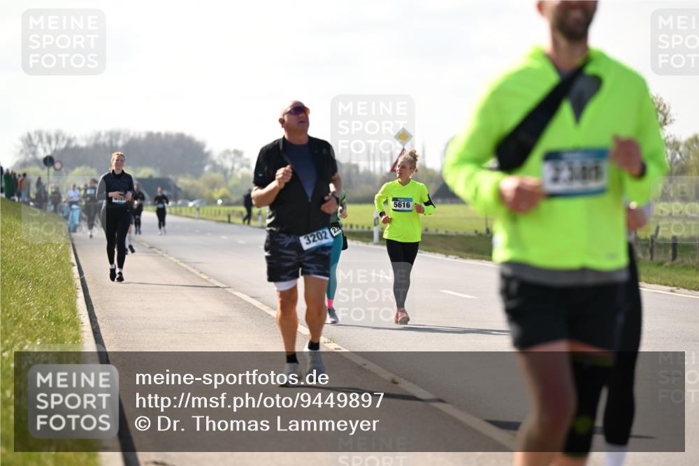 12.04.2026 - 45. Internationalen Wilhelmsburger Insellauf Dr. Thomas Lammeyer http://msf.ph/oto/9449897 12.04.2026 10:40:19 Laufen 497, 3202, 2, 5616, 2305 meine-sportfotos.de