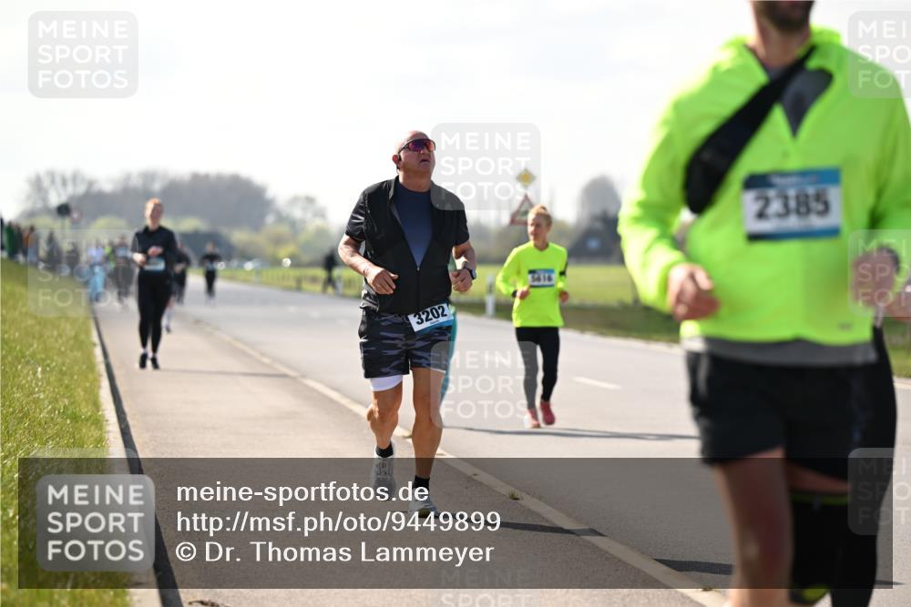 12.04.2026 - 45. Internationalen Wilhelmsburger Insellauf Dr. Thomas Lammeyer http://msf.ph/oto/9449899 12.04.2026 10:40:19 Laufen 3202, 2385 meine-sportfotos.de