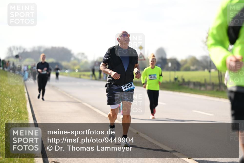 12.04.2026 - 45. Internationalen Wilhelmsburger Insellauf Dr. Thomas Lammeyer http://msf.ph/oto/9449904 12.04.2026 10:40:20 Laufen 3202 meine-sportfotos.de