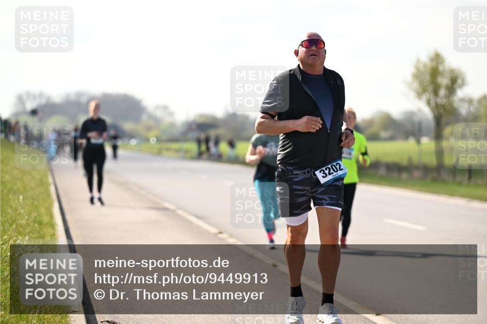 12.04.2026 - 45. Internationalen Wilhelmsburger Insellauf Dr. Thomas Lammeyer http://msf.ph/oto/9449913 12.04.2026 10:40:21 Laufen 3202 meine-sportfotos.de