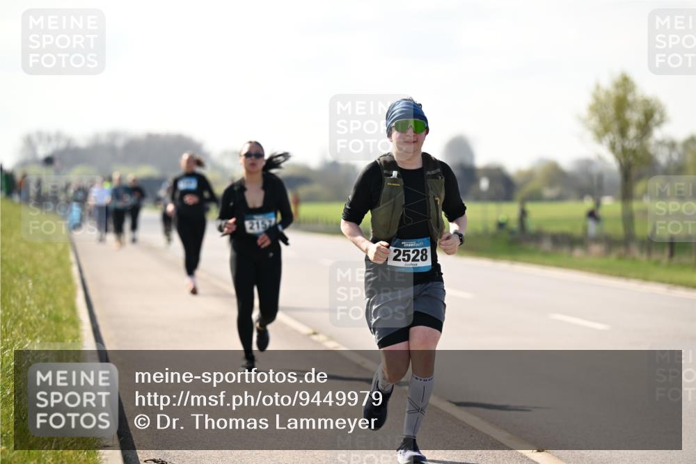12.04.2026 - 45. Internationalen Wilhelmsburger Insellauf Dr. Thomas Lammeyer http://msf.ph/oto/9449979 12.04.2026 10:40:36 Laufen 2528 meine-sportfotos.de