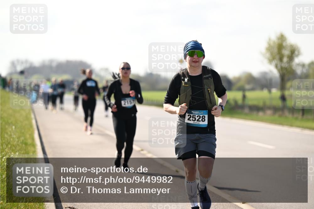 12.04.2026 - 45. Internationalen Wilhelmsburger Insellauf Dr. Thomas Lammeyer http://msf.ph/oto/9449982 12.04.2026 10:40:36 Laufen 2157, 2528 meine-sportfotos.de