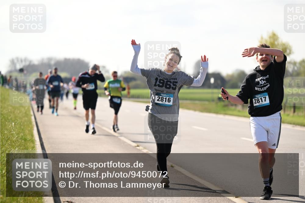 12.04.2026 - 45. Internationalen Wilhelmsburger Insellauf Dr. Thomas Lammeyer http://msf.ph/oto/9450072 12.04.2026 10:41:03 Laufen 1965, 2816, 2817 meine-sportfotos.de