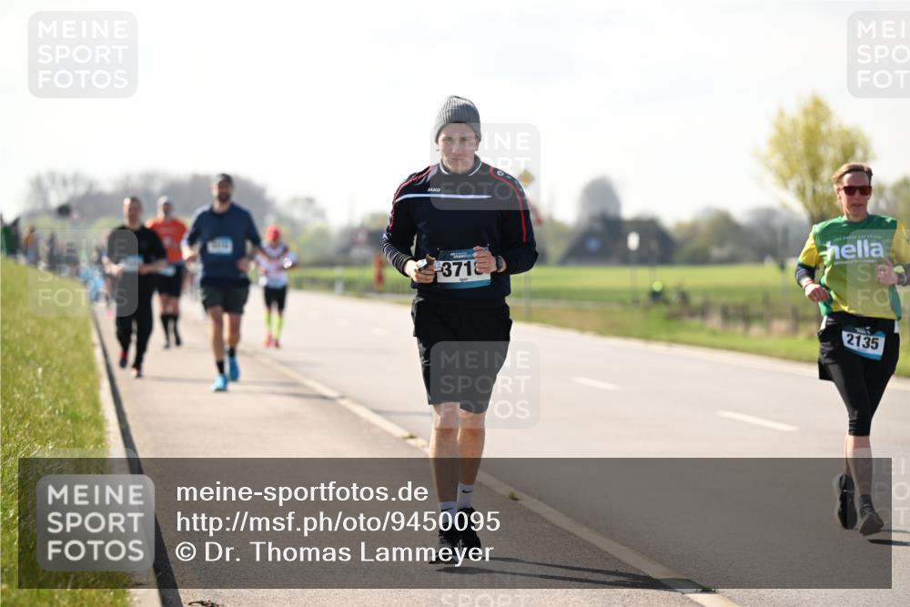 12.04.2026 - 45. Internationalen Wilhelmsburger Insellauf Dr. Thomas Lammeyer http://msf.ph/oto/9450095 12.04.2026 10:41:09 Laufen 45, 371, 2135 meine-sportfotos.de