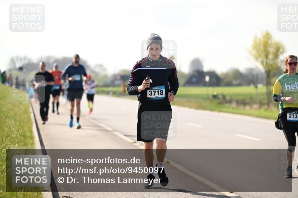 12.04.2026 - 45. Internationalen Wilhelmsburger Insellauf Dr. Thomas Lammeyer http://msf.ph/oto/9450097 12.04.2026 10:41:09 Laufen 3718, 2135 meine-sportfotos.de
