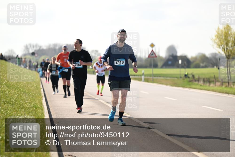 12.04.2026 - 45. Internationalen Wilhelmsburger Insellauf Dr. Thomas Lammeyer http://msf.ph/oto/9450112 12.04.2026 10:41:14 Laufen 2565, 2410 meine-sportfotos.de