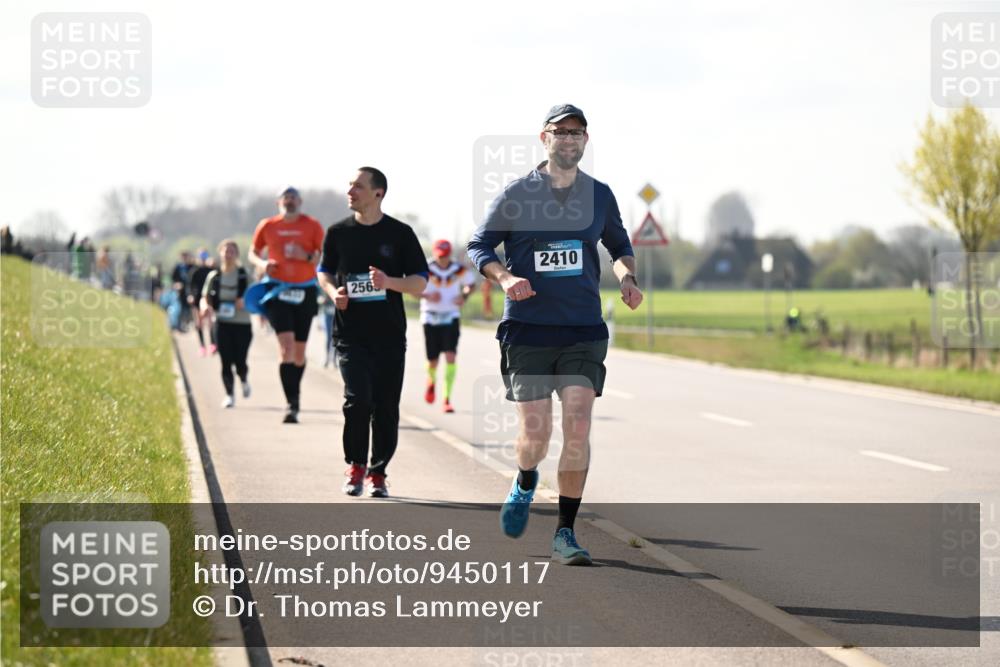 12.04.2026 - 45. Internationalen Wilhelmsburger Insellauf Dr. Thomas Lammeyer http://msf.ph/oto/9450117 12.04.2026 10:41:14 Laufen 256, 2410 meine-sportfotos.de
