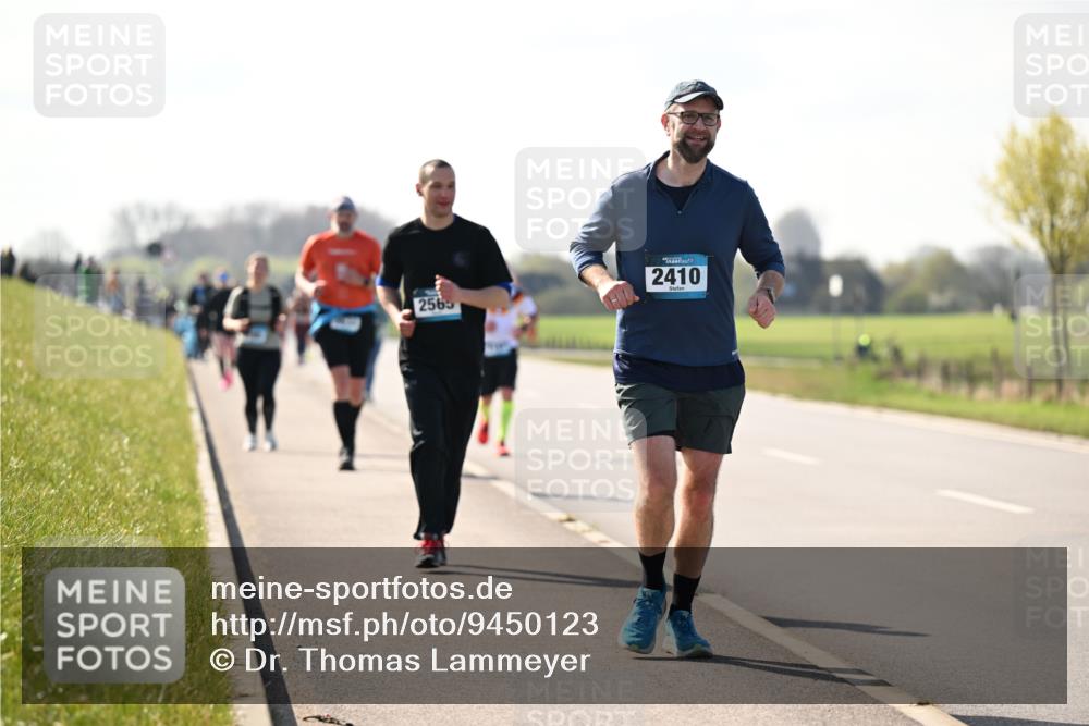 12.04.2026 - 45. Internationalen Wilhelmsburger Insellauf Dr. Thomas Lammeyer http://msf.ph/oto/9450123 12.04.2026 10:41:15 Laufen 2565, 2410 meine-sportfotos.de