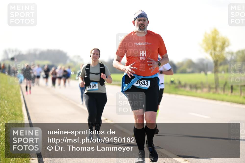 12.04.2026 - 45. Internationalen Wilhelmsburger Insellauf Dr. Thomas Lammeyer http://msf.ph/oto/9450162 12.04.2026 10:41:22 Laufen 30, 2165, 3633 meine-sportfotos.de