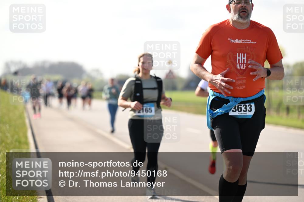 12.04.2026 - 45. Internationalen Wilhelmsburger Insellauf Dr. Thomas Lammeyer http://msf.ph/oto/9450168 12.04.2026 10:41:23 Laufen 30, 165, 3633 meine-sportfotos.de