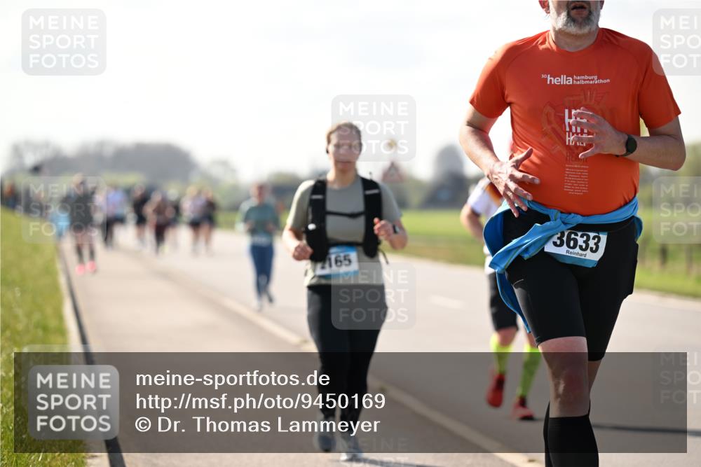 12.04.2026 - 45. Internationalen Wilhelmsburger Insellauf Dr. Thomas Lammeyer http://msf.ph/oto/9450169 12.04.2026 10:41:24 Laufen 30, 2165, 3633 meine-sportfotos.de