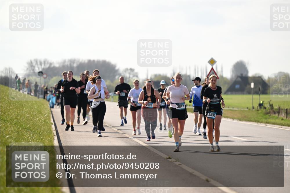 12.04.2026 - 45. Internationalen Wilhelmsburger Insellauf Dr. Thomas Lammeyer http://msf.ph/oto/9450208 12.04.2026 10:41:38 Laufen 2526, 3847, 3832 meine-sportfotos.de