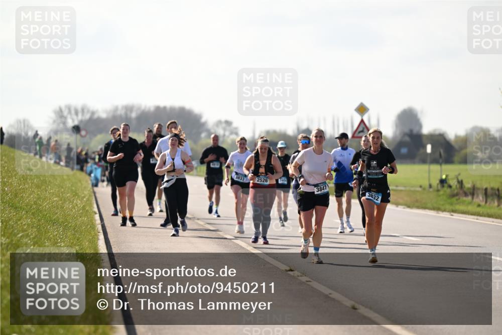12.04.2026 - 45. Internationalen Wilhelmsburger Insellauf Dr. Thomas Lammeyer http://msf.ph/oto/9450211 12.04.2026 10:41:38 Laufen 3833, 2526, 3847, 20, 3832 meine-sportfotos.de