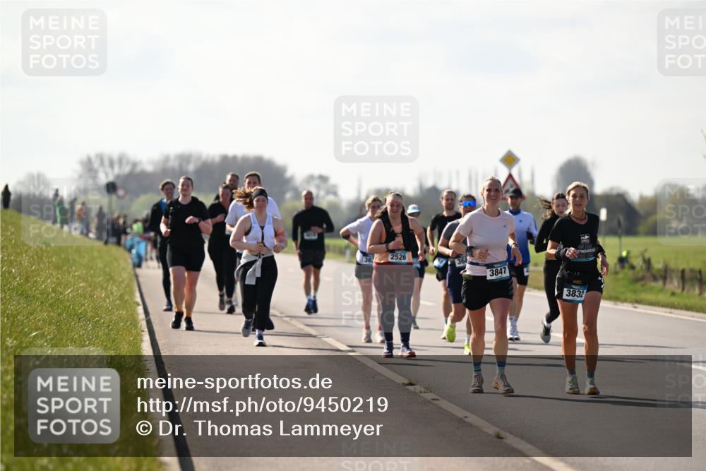 12.04.2026 - 45. Internationalen Wilhelmsburger Insellauf Dr. Thomas Lammeyer http://msf.ph/oto/9450219 12.04.2026 10:41:39 Laufen 38, 2526, 36, 3847, 3832 meine-sportfotos.de