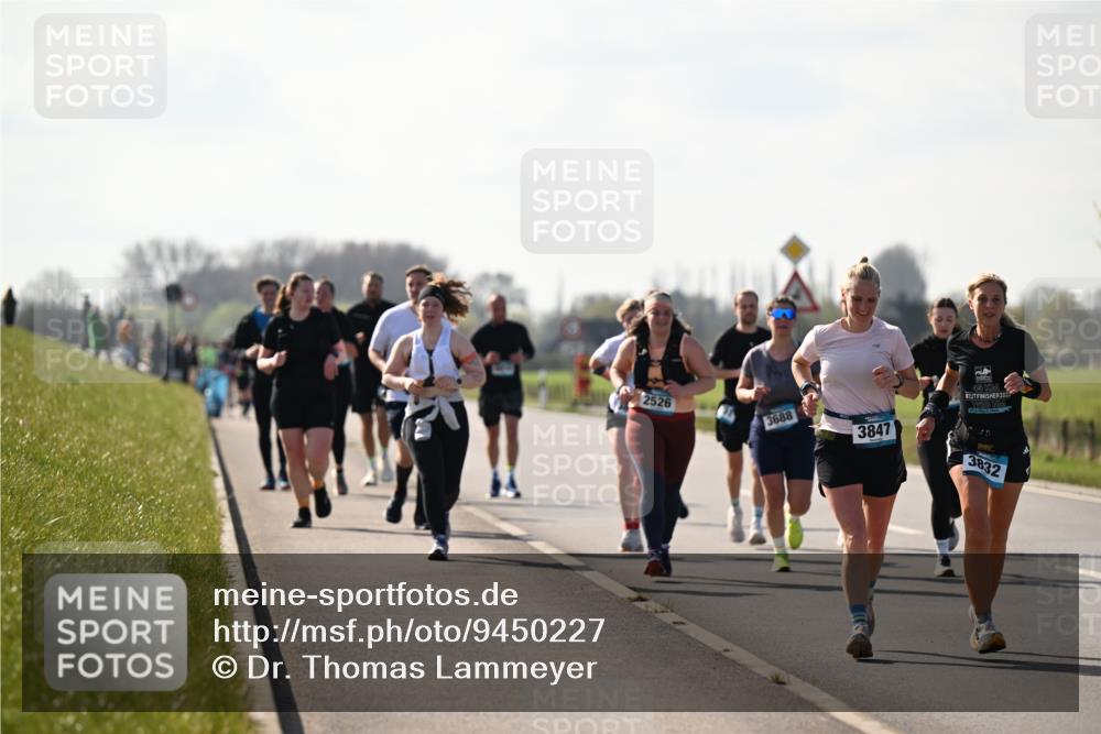 12.04.2026 - 45. Internationalen Wilhelmsburger Insellauf Dr. Thomas Lammeyer http://msf.ph/oto/9450227 12.04.2026 10:41:40 Laufen 2526, 3688, 3847, 45, 2, 2023, 1920, 3832 meine-sportfotos.de
