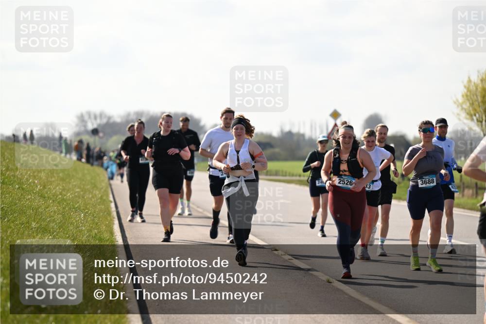12.04.2026 - 45. Internationalen Wilhelmsburger Insellauf Dr. Thomas Lammeyer http://msf.ph/oto/9450242 12.04.2026 10:41:43 Laufen 3688, 24, 2526, 425, 33 meine-sportfotos.de