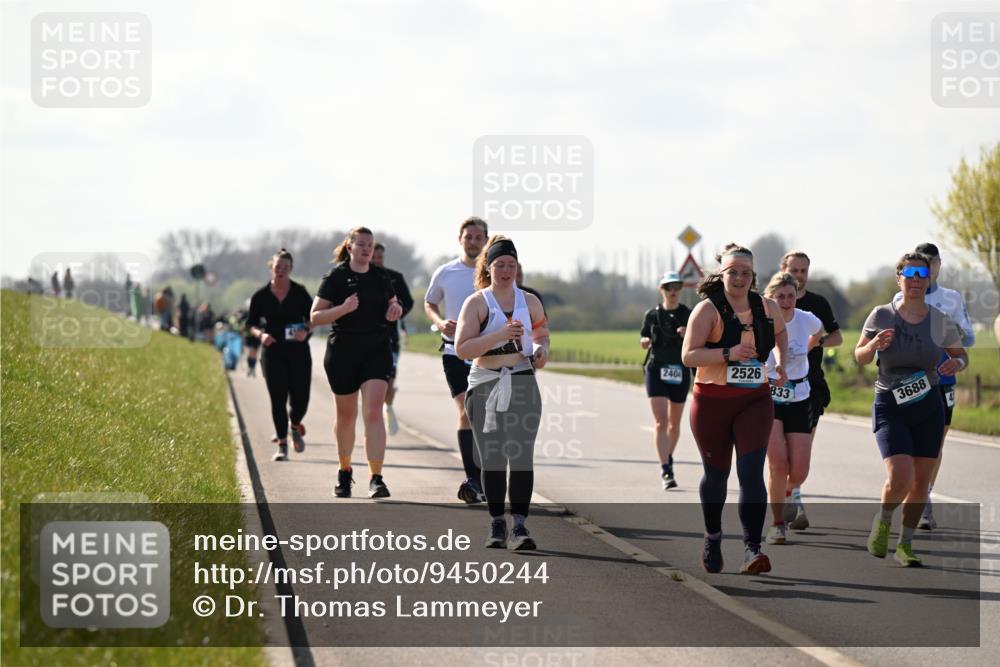 12.04.2026 - 45. Internationalen Wilhelmsburger Insellauf Dr. Thomas Lammeyer http://msf.ph/oto/9450244 12.04.2026 10:41:44 Laufen 2404, 2526, 833, 3688 meine-sportfotos.de