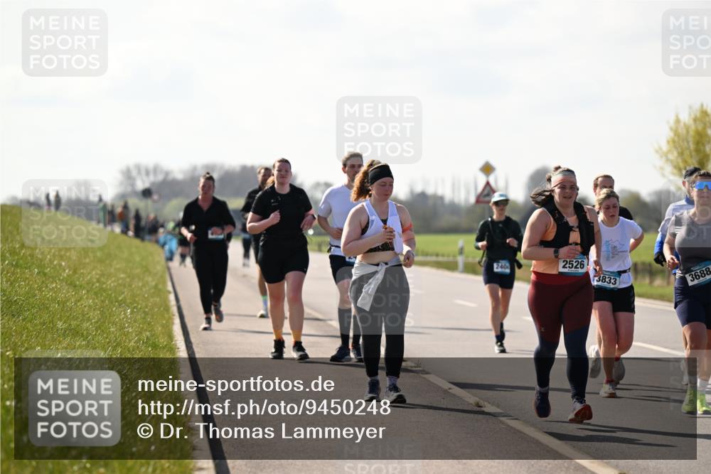 12.04.2026 - 45. Internationalen Wilhelmsburger Insellauf Dr. Thomas Lammeyer http://msf.ph/oto/9450248 12.04.2026 10:41:44 Laufen 2404, 2526, 3833, 3688 meine-sportfotos.de