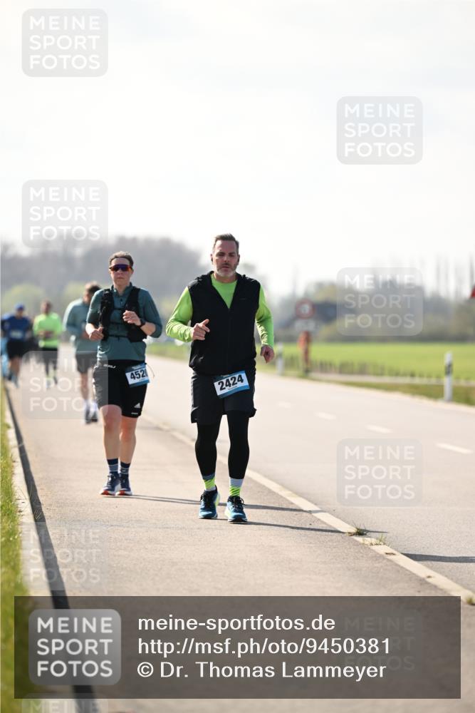 12.04.2026 - 45. Internationalen Wilhelmsburger Insellauf Dr. Thomas Lammeyer http://msf.ph/oto/9450381 12.04.2026 10:43:14 Laufen 452, 2424 meine-sportfotos.de